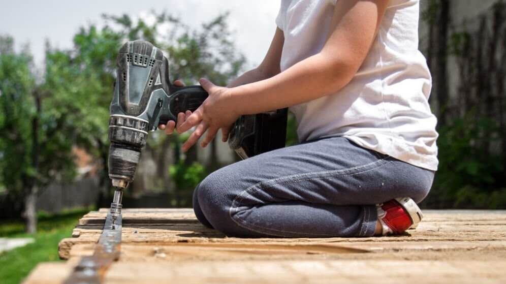 What is the Minimum Edge Distance for Core Drilling Concrete?