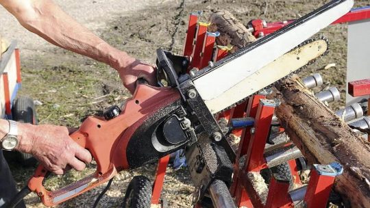Best Chainsaw for Firewood