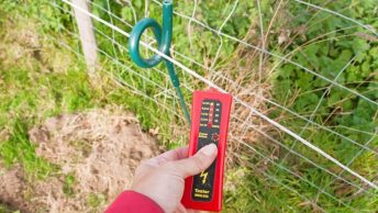 How to Test Electric Fence With Multimeter
