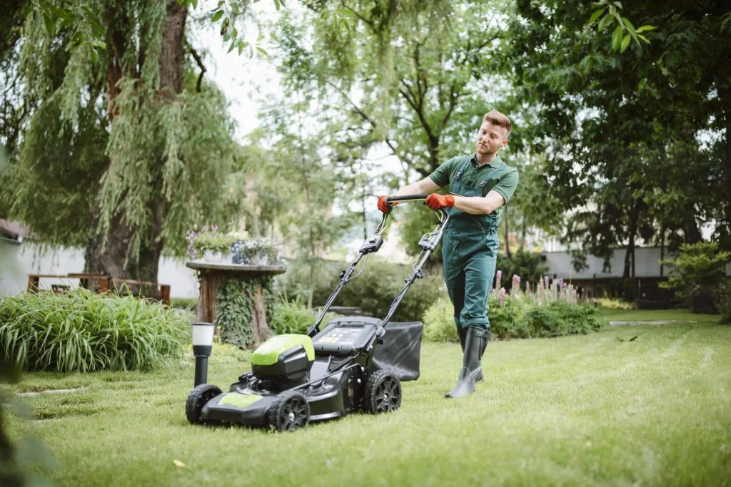 Lawn mower battery