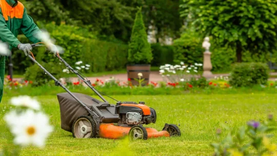 How long does a lawn mower battery last