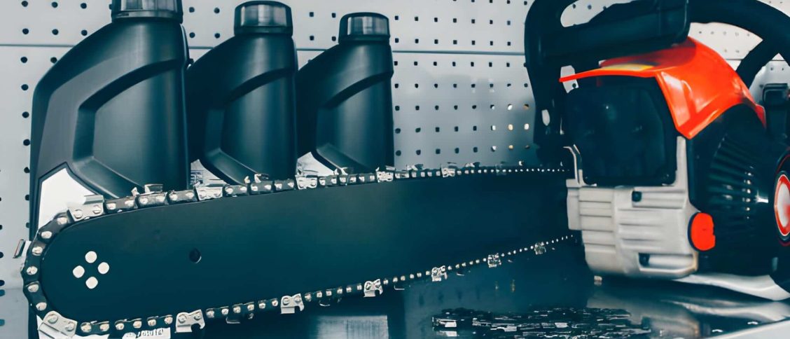 What Kind of Oil for a Chainsaw