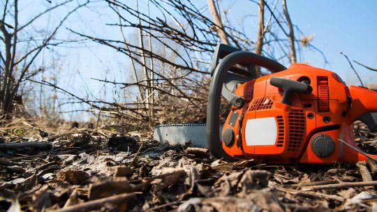 How to Start an Echo Chainsaw